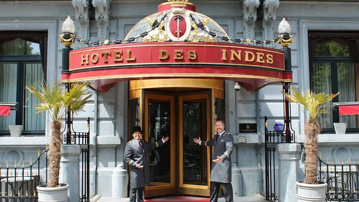 Geniet van een koninklijk verblijf bij Hotel Des Indes! 