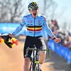 WK cross: Nederlanders vallen buiten podium in door Joran Wyseure gewonnen beloftecategorie