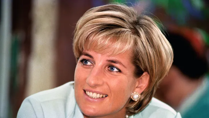 Twintig jaar na de dood van prinses Diana: haar mooiste momenten op een rij