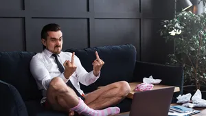 Deze 7 mensen namen na 1 dag alweer ontslag bij hun nieuwe baan en delen hun ervaringen.