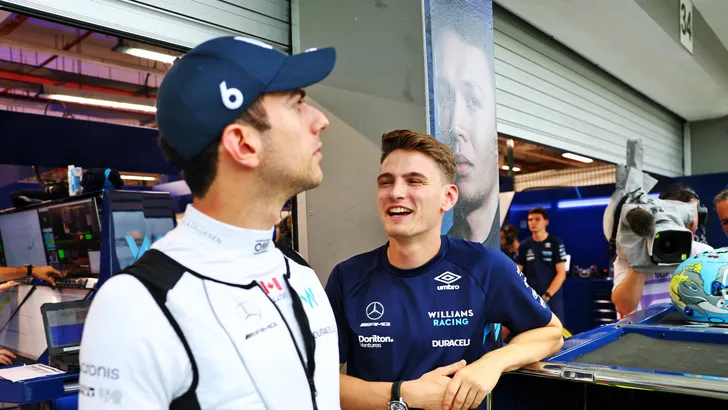 Nicholas Latifi neemt de verkeerde afslag op Suzuka (video)