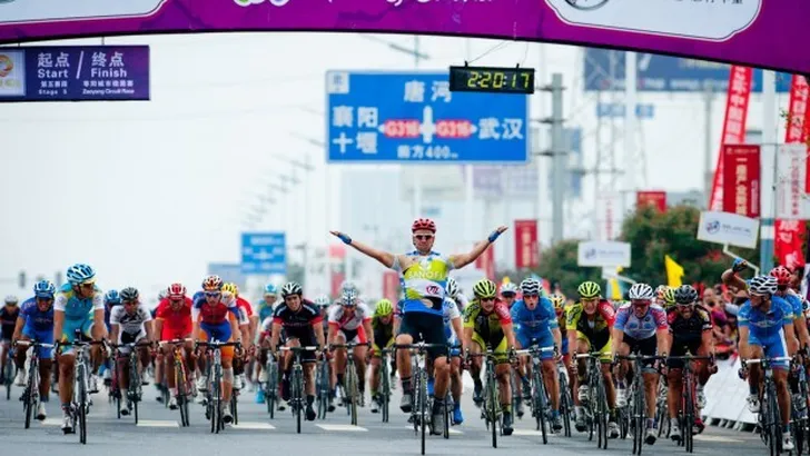 Serebryakov ritwinnaar in Ronde van Hainan