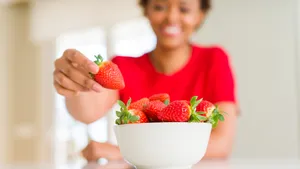 Jouw aardbeien staan op #1 in de 'Dirty Dozen'-lijst: dit is de manier om ze écht schoon te krijgen