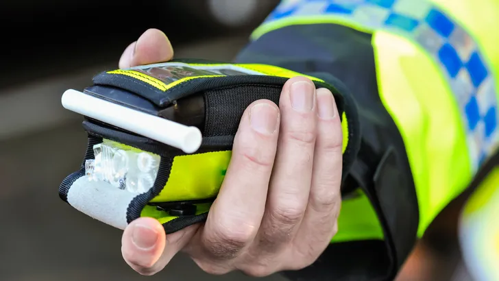 Ai! Alcoholcontrole...hoeveel mag er waar in je bloed zitten? Of ben je de BOB?