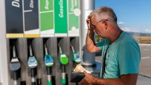 Benzineprijs in vijf jaar met 37 procent gestegen, accijns gaat in 2026 verder omhoog