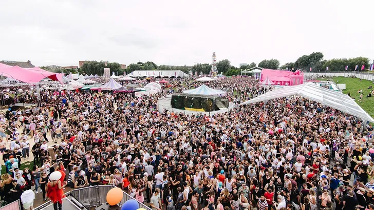 milkshake festival nudisten
