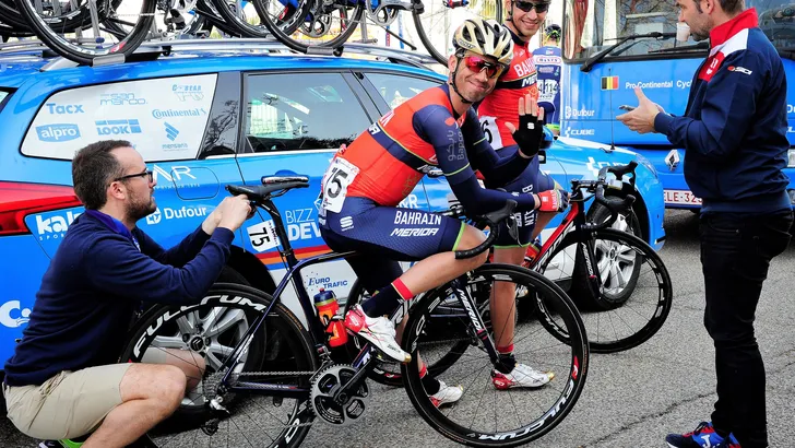 Giro d'Italia: Moreno uit koers gezet na wangedrag 