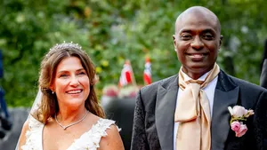 Märtha Louise en Durk Verrett tijdens hun bruiloft