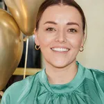 Mascha Feoktistova showt groeiende babybuik: 'We kunnen niet wachten op jou'