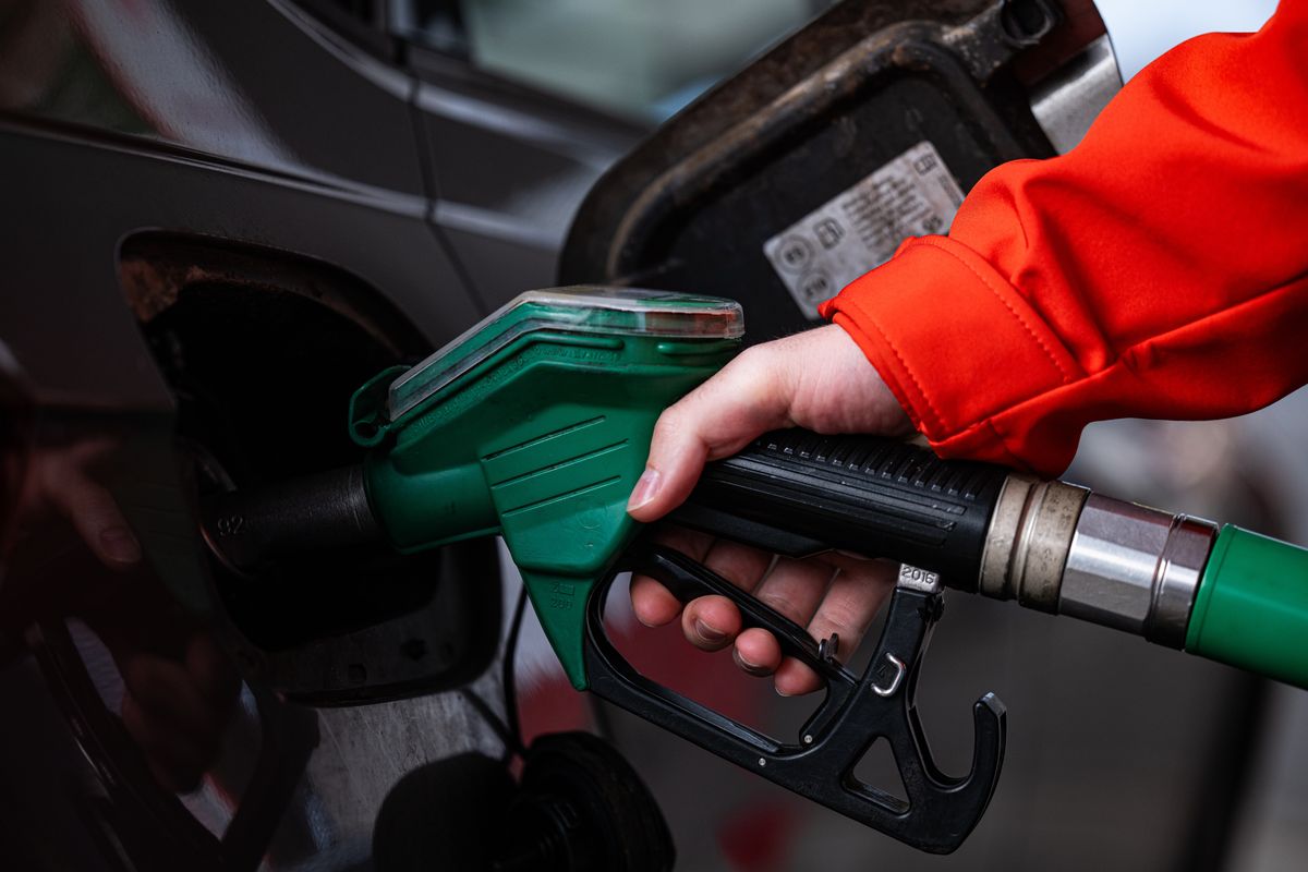 Dutch Euro95 Fuel Prices Near Historic Record Amid Middle East Unrest