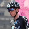 Giro | Team DSM-ploegleider over Bardet: 'Hij lag gisteren de hele terugweg te slapen'