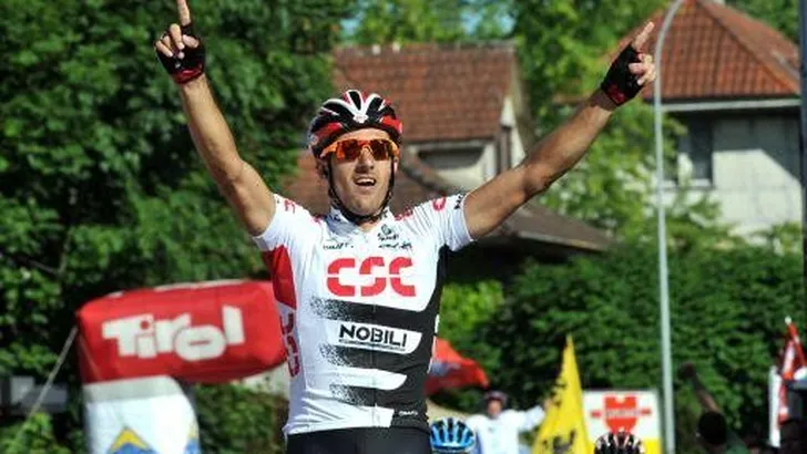 Zwitserland: Machtig schouwspel van Cancellara