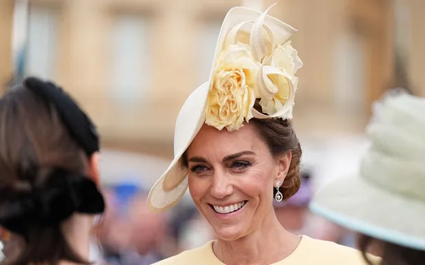 Een prachtig detail De bijpassende Philip Treacy-hoed (Beeld: NL Beeld) 