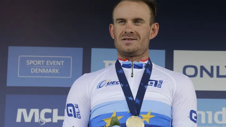 Kristoff vliegt naar zege op Bardufoss Airport in Arctic Race of Norway