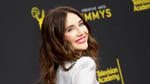 Carice van Houten schittert op rode loper Creative Arts Emmy Awards