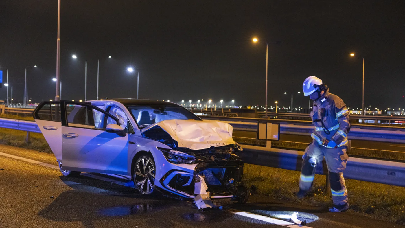 Profvoetballers in de prak - crashes die carrières beëindigden