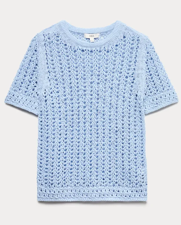 Katoenrijke, gebreide top met structuur van M&S in babyblauw - €39