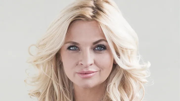 Video: Beau Monde viert kerst met Bobbi Eden