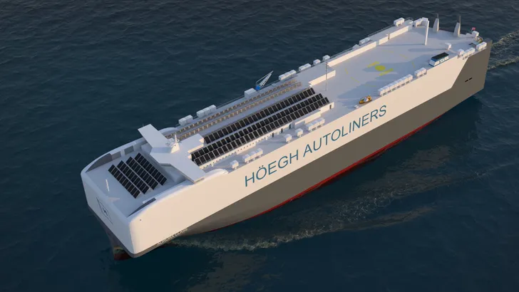 Gigantisch 'milieuvriendelijk' schip gaat elektrische auto's vervoeren