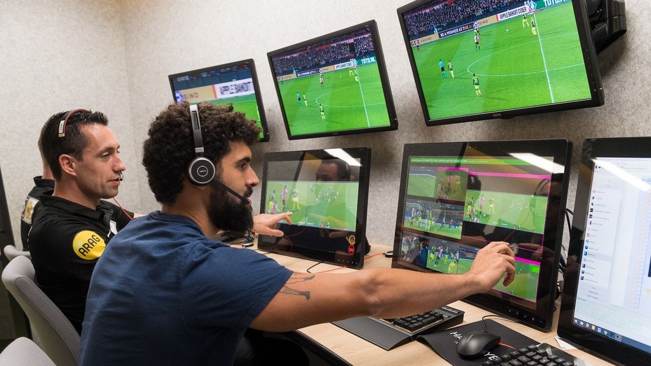 Meekijken met de Video Assistant Referee Panorama