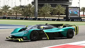 Oorgasme: Aston Martin Valkyrie AMR Pro op het circuit