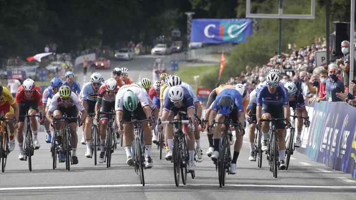 Van der Poel kleurt de finale, maar Nizzolo wordt Europees kampioen