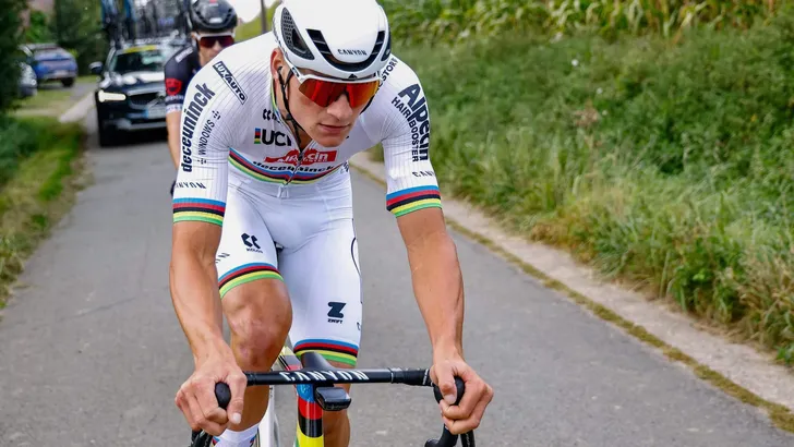 Super 8 Classic 2023