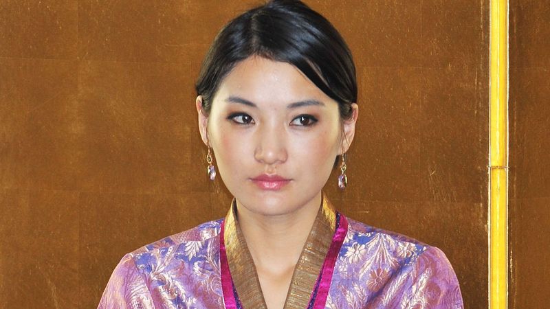 De jongste koningin ter wereld | Nouveau