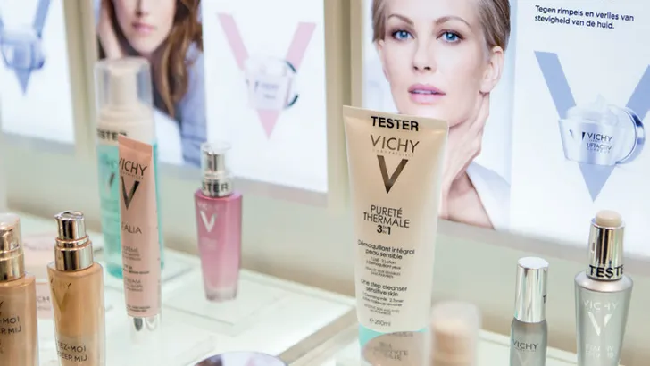 Treinreizigers opgelet: dermacenter op Centraal Station