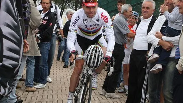 Evans showt regenboogtrui in Tour Down Under