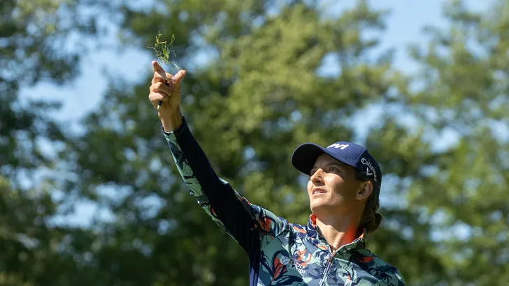 Podium voor Van Dam