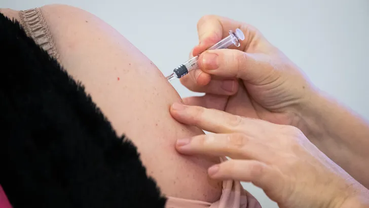Bijna driekwart van Nederlanders wil vaccinatiebewijs