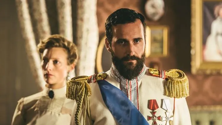 Tovaritsj! Nieuwe Netflix-serie over de Romanovs 