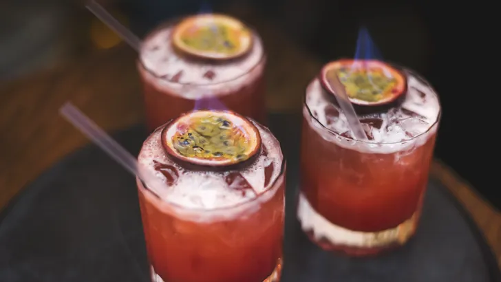 Dit zijn de lekkerste kerstcocktails om je in de feeststemming te krijgen