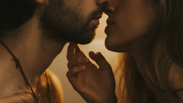 Deze vrouw getuigt: "Ik gun mezelf een keer per maand een gigolo"