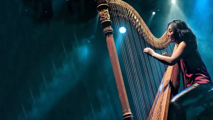 Paradiso heropent met harpist Lavinia Meijer