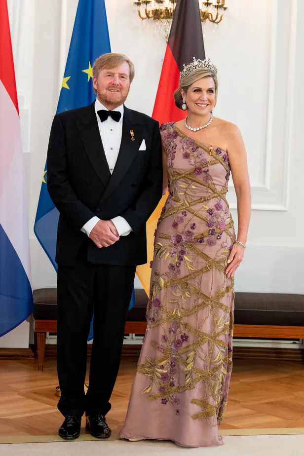 Koningin Máxima staatsbezoek Duitsland: Lila Jan Taminiau-jurk uit 2021.