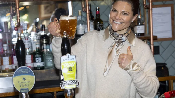 The Crown Princess of Sweden and Prince Daniel Visit a Pub in Cambridgeshire