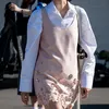 Ziet eruit als designer, zit als een droom: deze H&M-jurk wil je nú hebben | Elegance