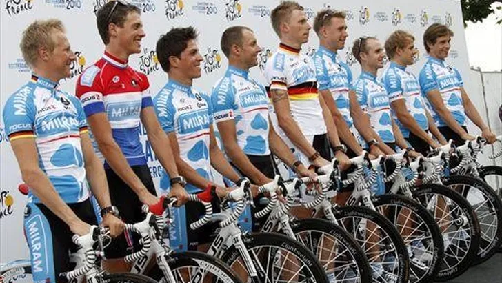 TOUR: Presentatie ploegen in beeld