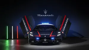 Supercars in uniform: deze auto’s zijn niet gebouwd voor het circuit, maar om levens te redden