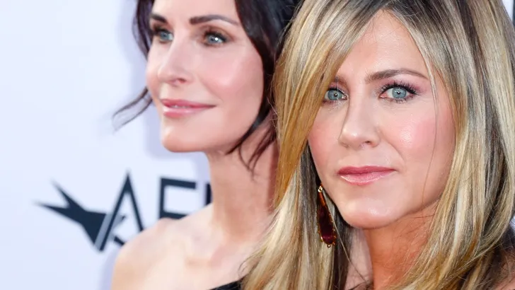 Powervrouw Jennifer Aniston tikt de va va voom vijftig aan