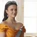 Prinses Isabella's eerste tiara. – Foto van prinses Isabella in oranje galajapon met turquoise tiara.