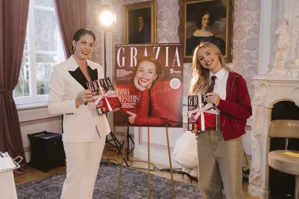 Hoofdredacteur Annelies Pijper en Emma Heesters na de coverlancering 