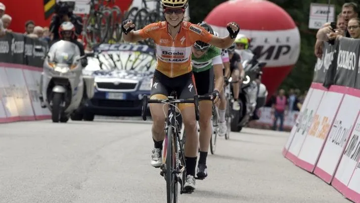 Stevens klimt naar ritzege in Giro Rosa, Guarnier leidt