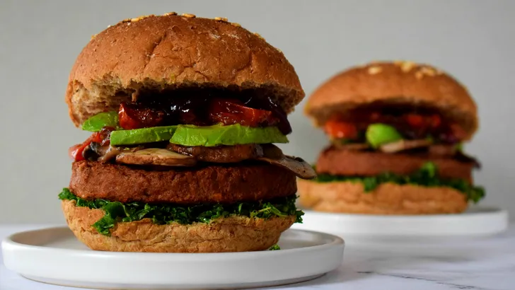 Vegan supreme burger