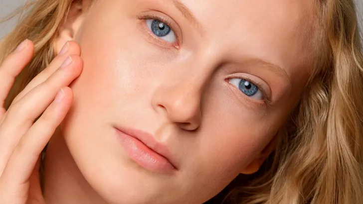 Een stevigere en veerkrachtigere huid? Déze 4 ingrediënten wil je in je skincare