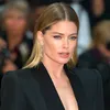 Doutzen Kroes overladen met kritiek na post over coronavirus