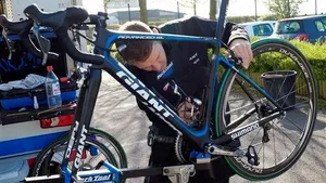 Degenkolb showt zijn Giant Defy voor Parijs-Roubaix