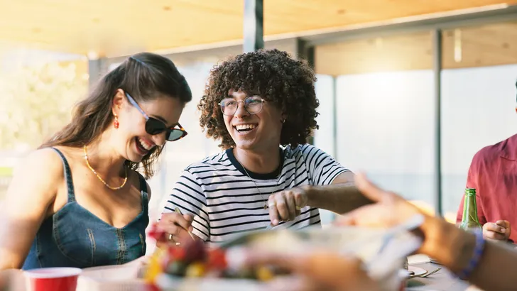 Vermoeid door de warmte? Deze voedingsaanpassingen geven direct energie